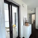 Porta 1923 Bed And Art Apartment