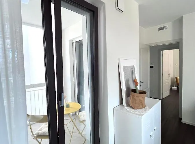 Porta 1923 Bed And Art דירה